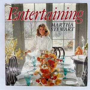 Entertaining by Martha Stewart 1982 1st Edition 8th Print Early Printing HC DJ